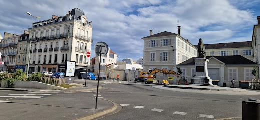 Alice Coqueblin - Agence YÉTI | Community Manager, Agence de Marketing à Pau
