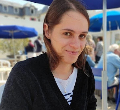Claire Degeuse | Rédactrice Web Seo Cenon Service De Marketing Internet à Cenon