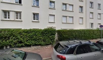 Stéphanie Gorostégui Rédacteur Web SEO, Agence de Marketing Digital à Bourg-la-Reine