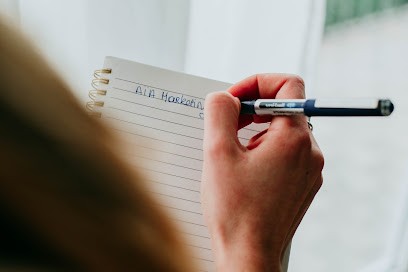 AÏA - Copywriter & Rédactrice Web Freelance, Agence de Marketing à Vitrolles