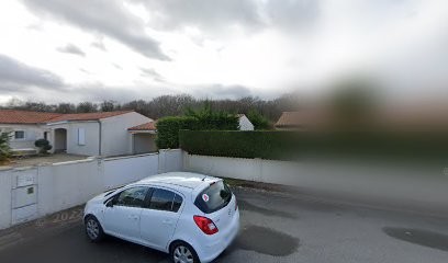 Adrien Community Manager, Agence de Marketing à Saintes